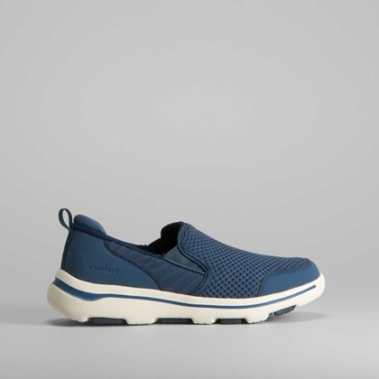 Deportiva slip on azul oscuro de COMFEET