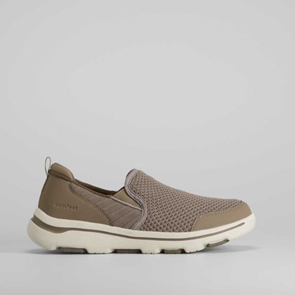 Deportiva slip on taupe de COMFEET