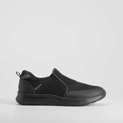 Deportivo slip on negro COMFEET