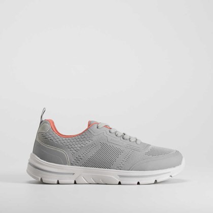 Zapatilla gris deportiva COMFEET