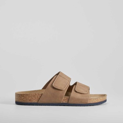 Sandalia bio con velcro marrón NYC
