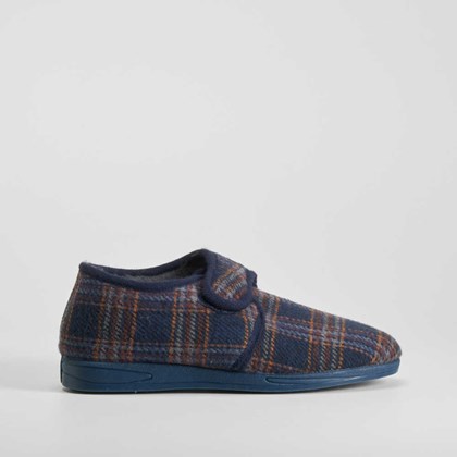 Zapatilla casa cerrada cuadros velcro azul OLYNE