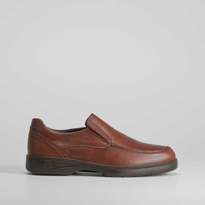 Zapato slip on clásico de piel LUISETTI