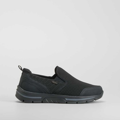 Zapato slip on knit helium negra COMFEET