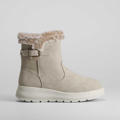 Botín apreski plataforma beige de COMFEET