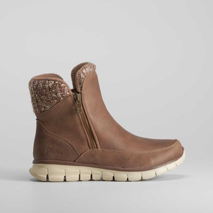 Bota Synergy Lovely Collab marrón SKECHERS