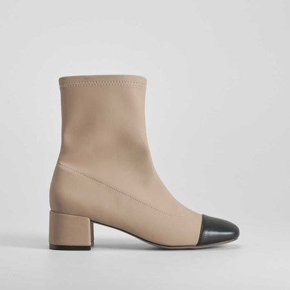 Botín tacón puntera beige PICCOLA PIU