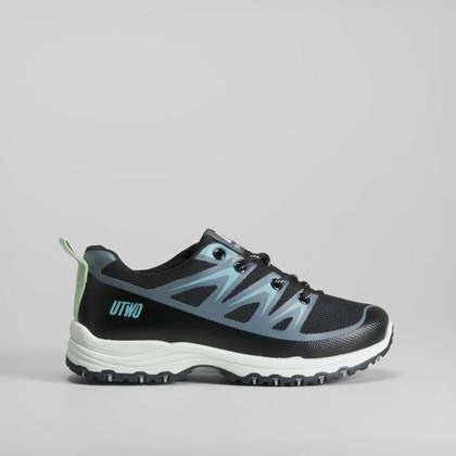 Deportivo trekking gris UTWO