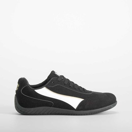 Deportiva casual piso slim negra NYC