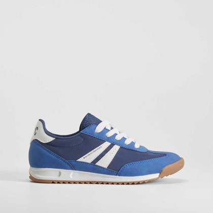 Deportiva casual color azul marino NYC