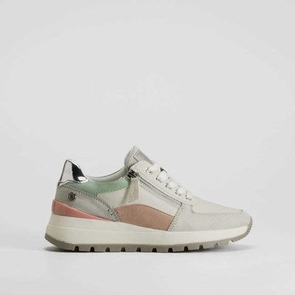 Zapatilla beige con detalles pastel REFRESH