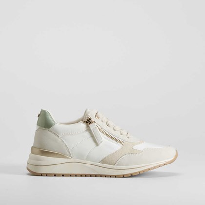 Zapatilla beige con cremallera lateral COMFEET