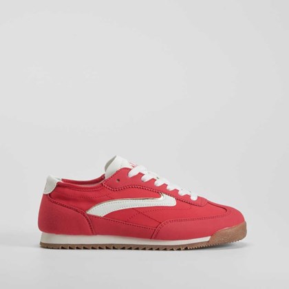 Sneaker retro roja NYC
