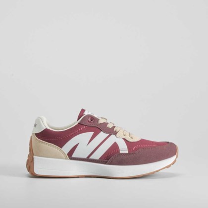 Deportiva casual retrojogging burdeos NYC