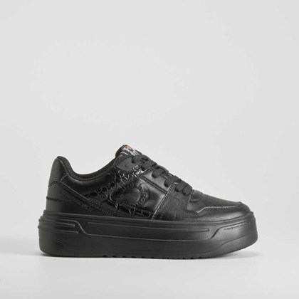 Deportiva casual plataforma negra REFRESH