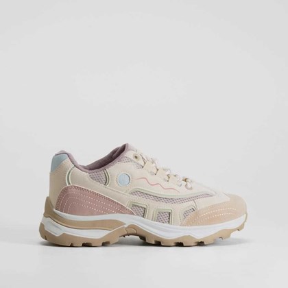 Zapatilla beige con detalles nude NYC