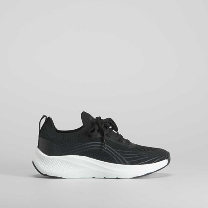 Zapatilla deportiva negra onda UTWO
