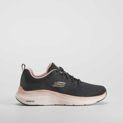 Deportiva VAPOR  negro SKECHERS