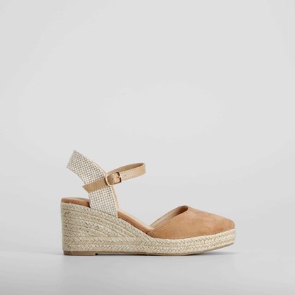 Sandalia yute cuña hebilla beige PICCOLA PIU