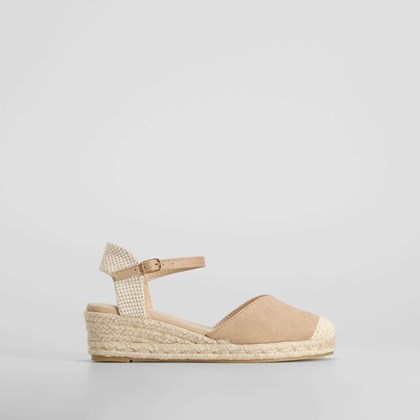 Sandalia yute cuña baja confort marrón MYSOFT