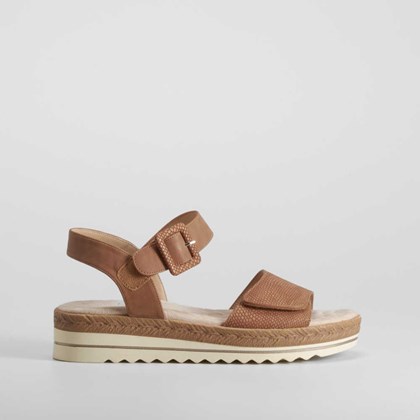 Sandalia cuña velcro marrón COMFEET