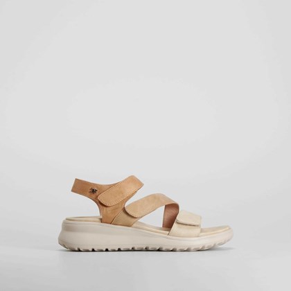 Sandalia triple velcro confort beige COMFEET