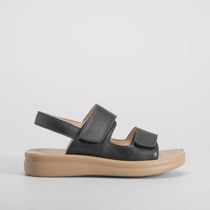 Sandalia plana velcros piel negra COMFEET