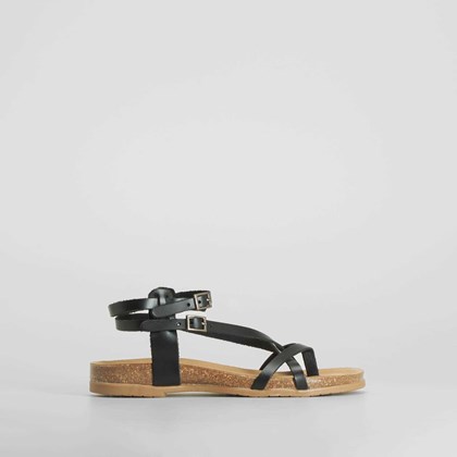 Sandalia plana tiras piel negra SENDA ROAD