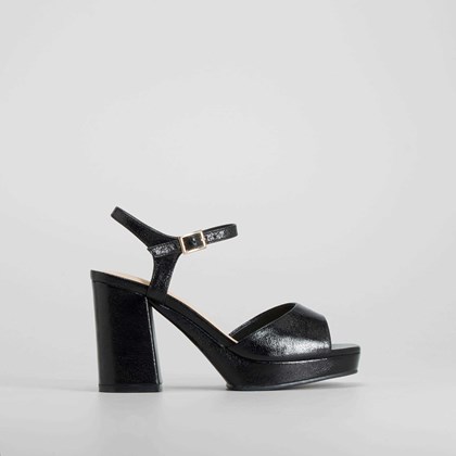 Sandalia plataforma tacón alto negra PICCOLA PIU