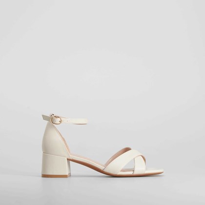 Sandalia tiras cruzadas tacón blanca PICCOLA PIU