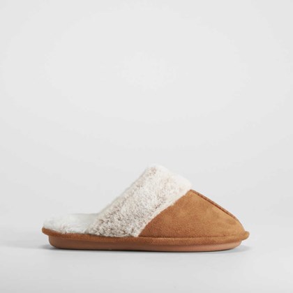 Zapatilla casa pelo cuero OLYNE