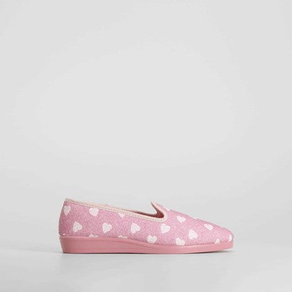Zapatilla de casa cerrada corazones rosa COMFEET