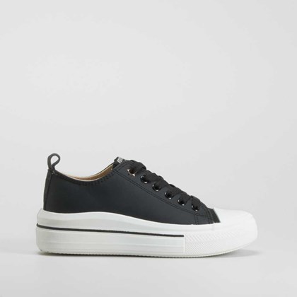 Zapatilla lona negra MUSTANG