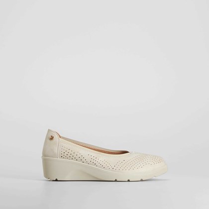 Bailarina cuña perforada confort beige MYSOFT