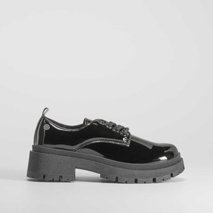 Blucher negro de charol con cordones NYC