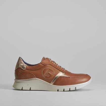 Zapato deportivo cuña marrón piel FLUCHOS