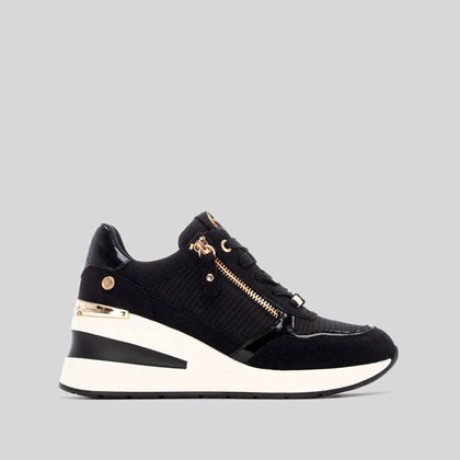 Deportiva casual cuña negra XTI