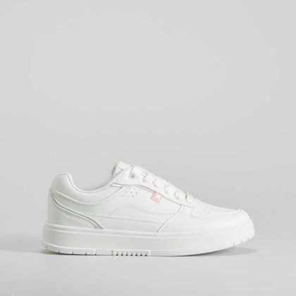 Deportiva casual color blanco XTI