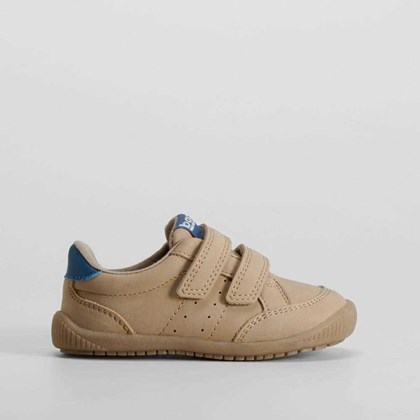 Zapatilla marrón cierre velcro bebé BACHE