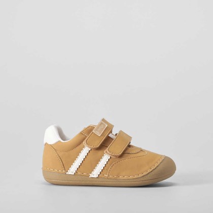 Deportiva gateo marrón COMFEET BABY
