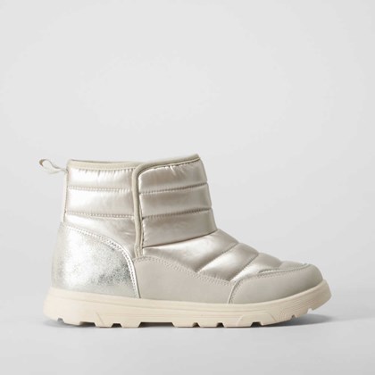 Botín acolchado plata COMFEET