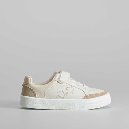 Sneaker básico estrellas beige OH GIRL