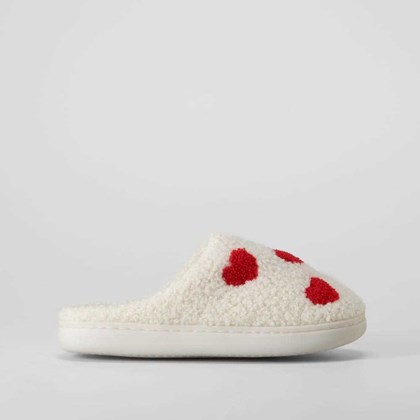 Zapatilla de casa blanca con corazones rojos OLYNE