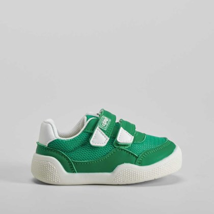 Deportiva bebé verde COMFEET