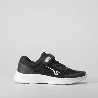 Deportiva negra y blanca UTWO