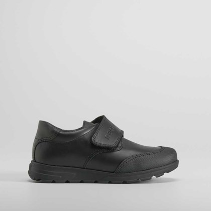Zapato colegial negro de piel PABLOSKY