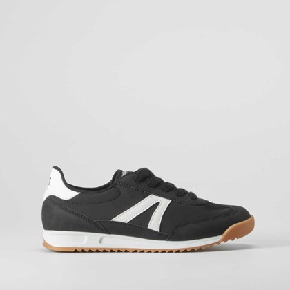 Deportiva retro negro SEVEN FIVE