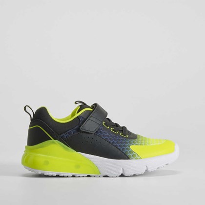 Deportiva negra y amarilla SEVEN FIVE