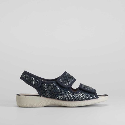 Zapatilla abierta con velcros azul COMFEET
