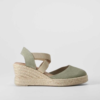Sandalia de cuña de yute y piel verde COMFEET